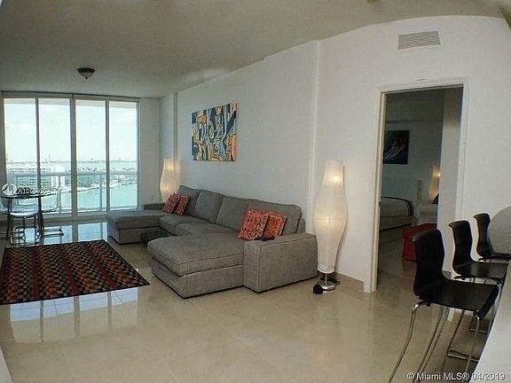 5th image of 7910 Harbor Island Dr APT 1009
