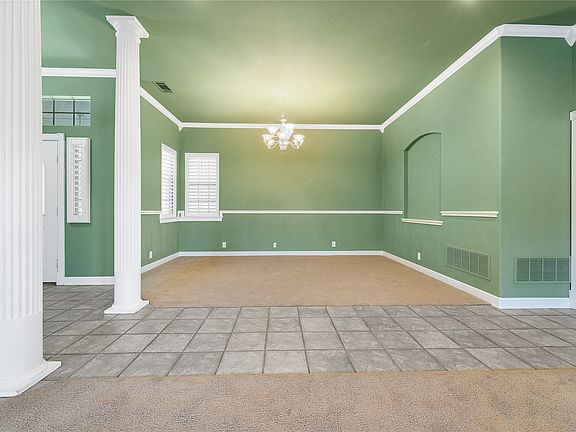 5th image of 2205 Covington Ct