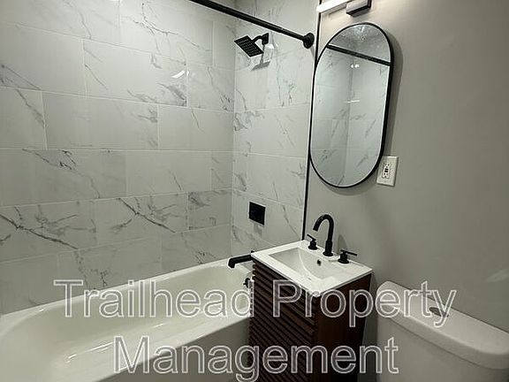 4th image of 304 E Gregory Blvd #2
