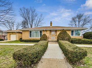 600 N Russel St, Mount Prospect, IL 60056
