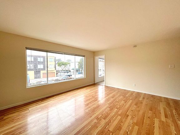 2nd image of 1226 19th Ave #406R