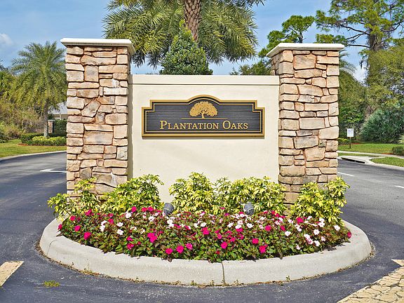 2nd image of 499 Macon Dr