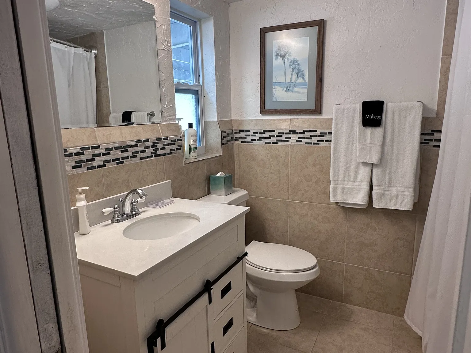 122 - 3700 Haines Rd N - Unit 7 — Photo 4