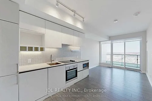 5 Buttermill Ave Photo 1