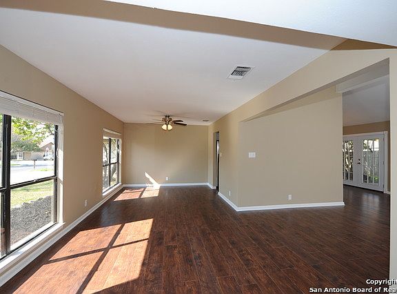 3rd image of 3307 Butterleigh Dr