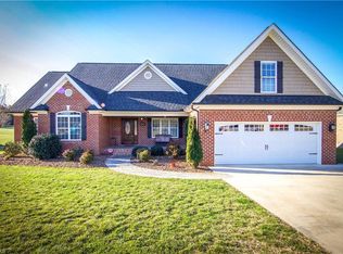 6325 Sugar Cane Ln, Thomasville, NC 27360