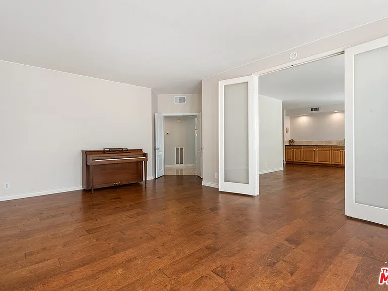 24310 Belford Ct — Photo 35