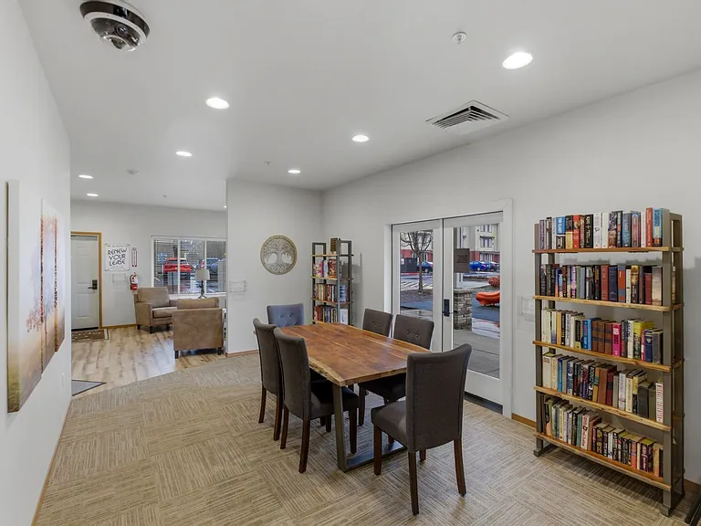 Oak Springs Apartments — Photo 71