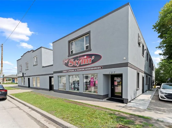 127 Talbot St N #3, Essex, ON N8M 2C5