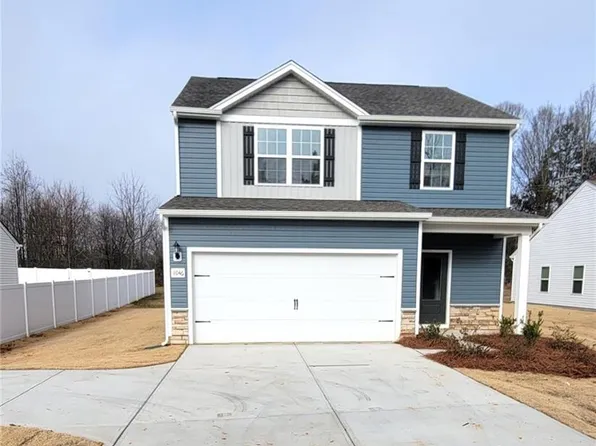 1046 Jonestown Rd, Winston Salem, NC 27103