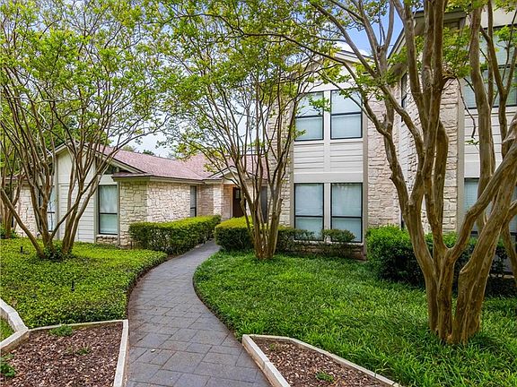 2nd image of 10212 Holme Lacey Ln