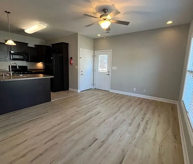434 N Martin Luther King Blvd #201 — Photo 13