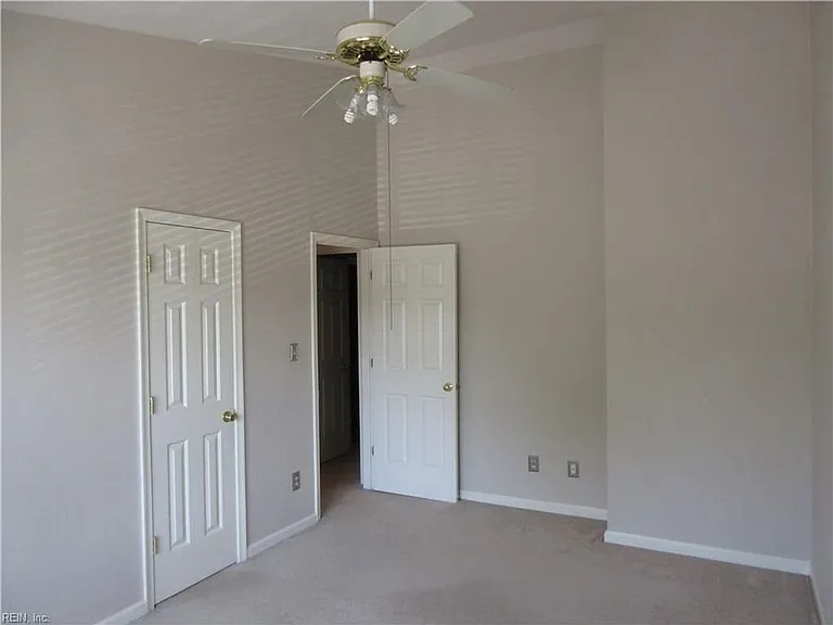 110 Foundry Ct — Photo 21