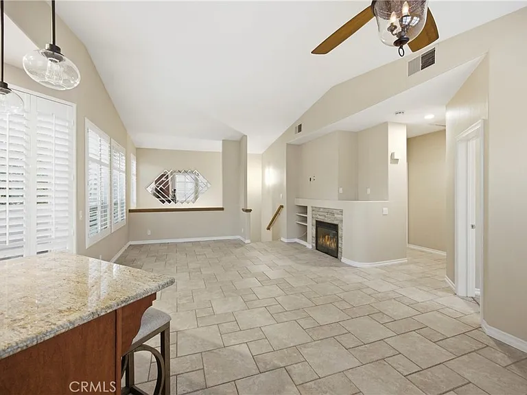 1059 S Positano Ave — Photo 8