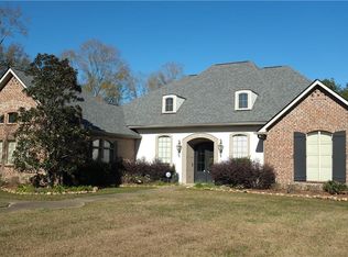 40092 Deer Creek Dr, Ponchatoula, LA 70454