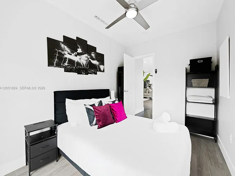 2301 E Las Olas Blvd — Photo 34