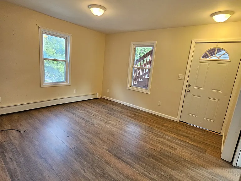65 Smith St #1 — Photo 7