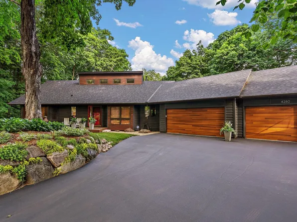 4280 Stonebridge Cir, Mound, MN 55364