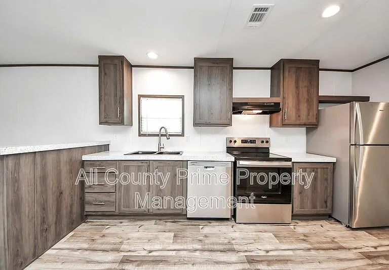 1556 Brown Rd — Photo 11