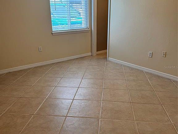 5th image of 1737 PARAKEET WAY #608