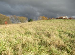 Houfnaggle Rd, Lewisburg, WV 24901