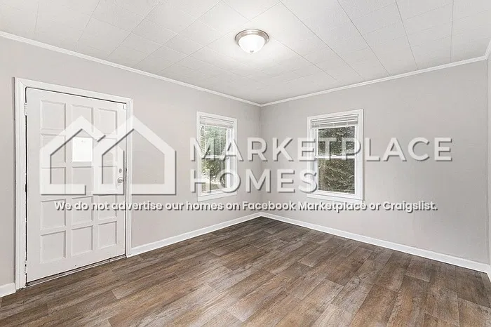 3 bed, 1.0 bath, 1052 sqft, $1,395 — Photo 4