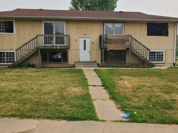 625 W 61st St, Davenport, IA 52806