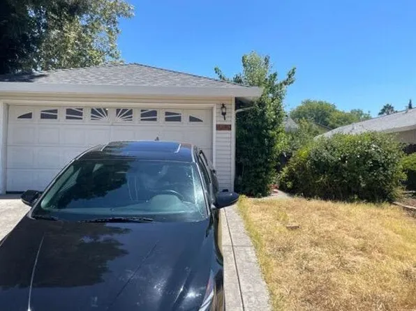 9301 Evanswood Ct, Elk Grove, CA 95758