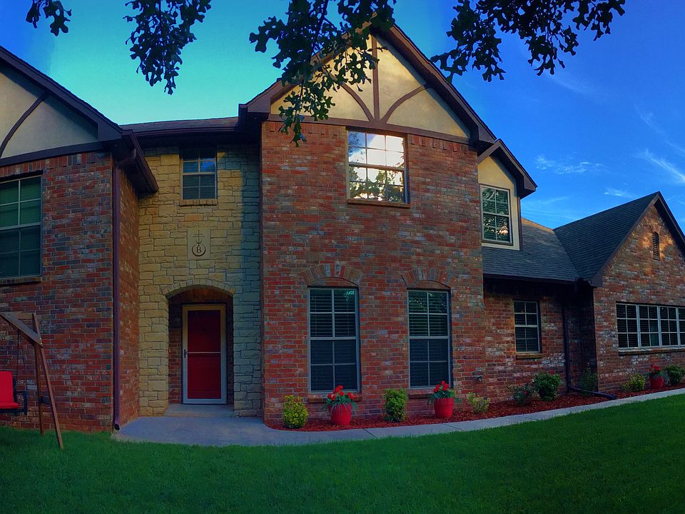 1st image of 2314 Forest Road Cir