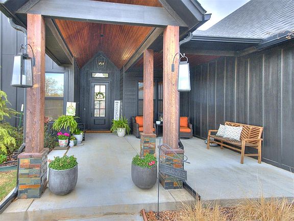 3rd image of 53 N Oaks Rd