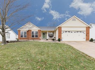 519 Brookneal Dr, Saint Charles, MO