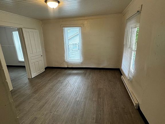 5th image of 305 Lineberger St