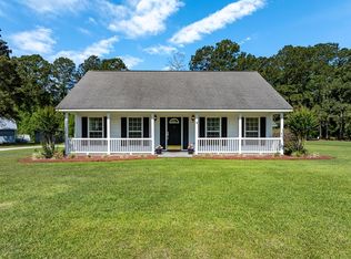 32 Paradise Lake Rd, Tifton, GA 31794