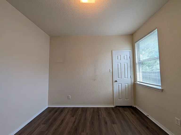 341 Placid Mdw — Photo 20