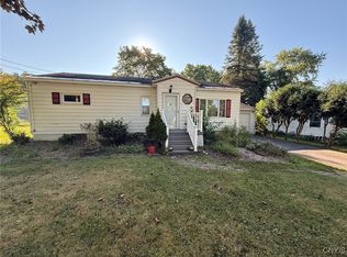 54 Artillery Ln, Baldwinsville, NY 13027