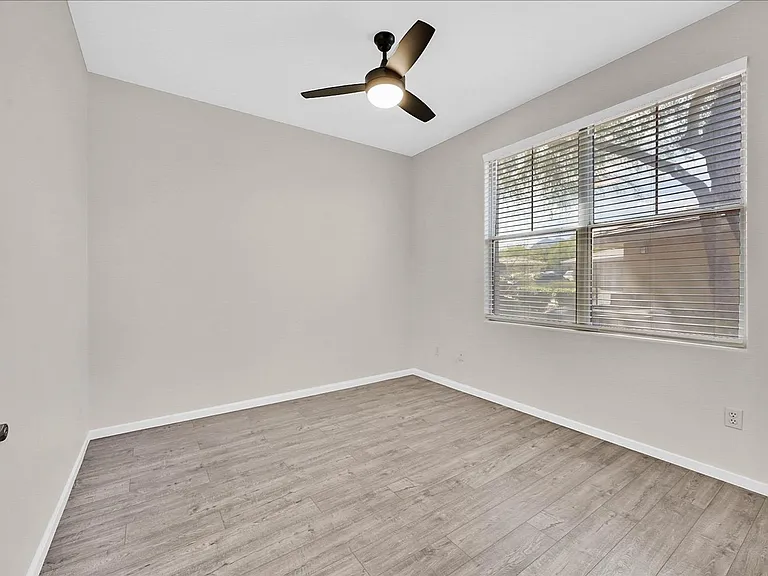 908 Domnus Ln #105 — Photo 15