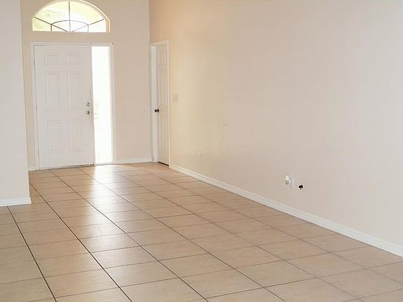 4th image of 1913 Wood Brook St