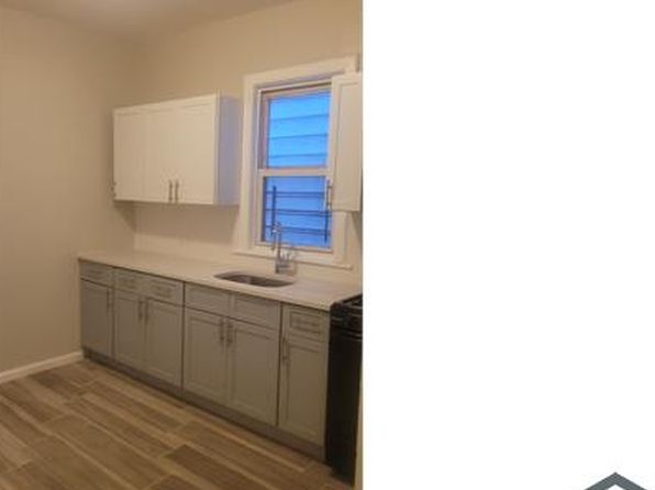 92 N 15th St Floor 2