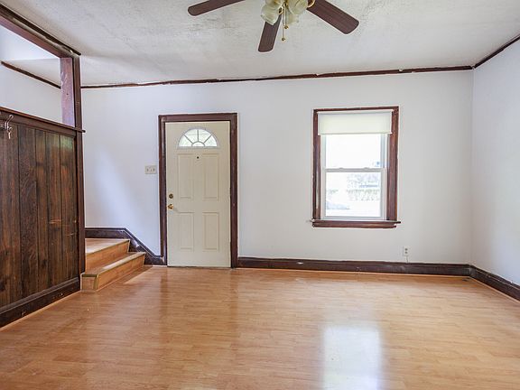 3rd image of 236 S Greenwood Ave