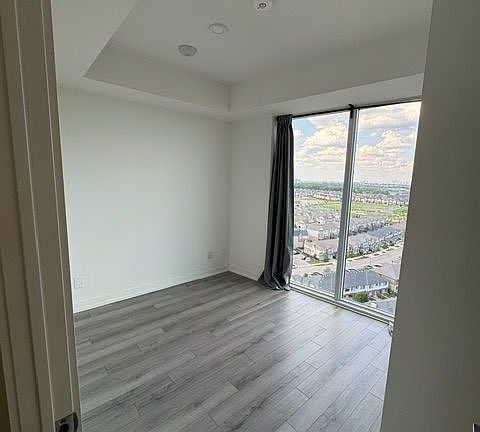 4th image of 3079 Trafalgar Rd #1708