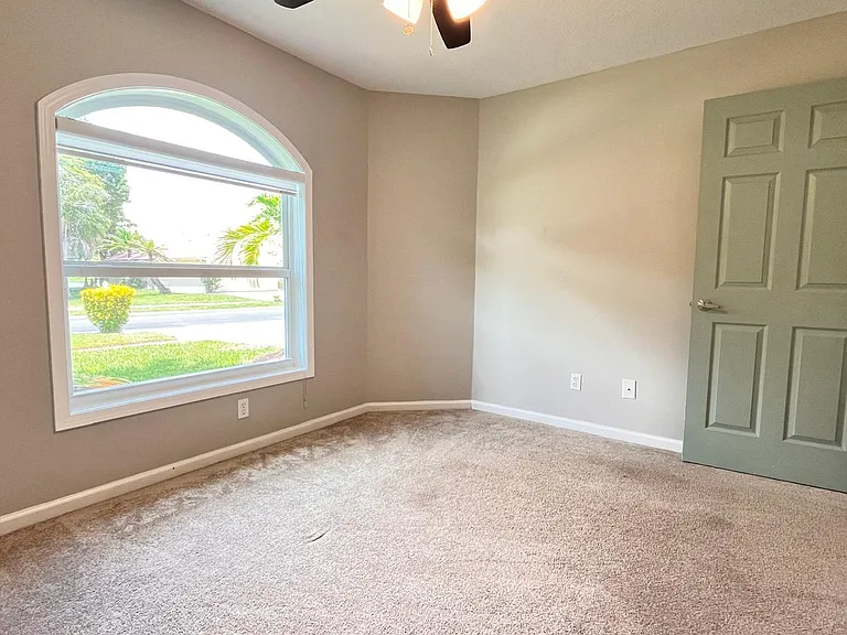 1627 Oak Berry Cir — Photo 25