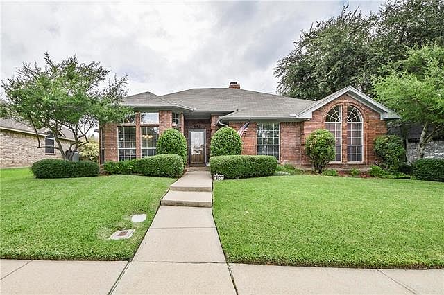 1st image of 965 Camden Dr