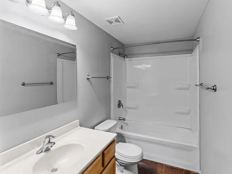 1616 Anthony St #101 — Photo 16