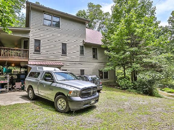 5th image of 467 N Lake Dr