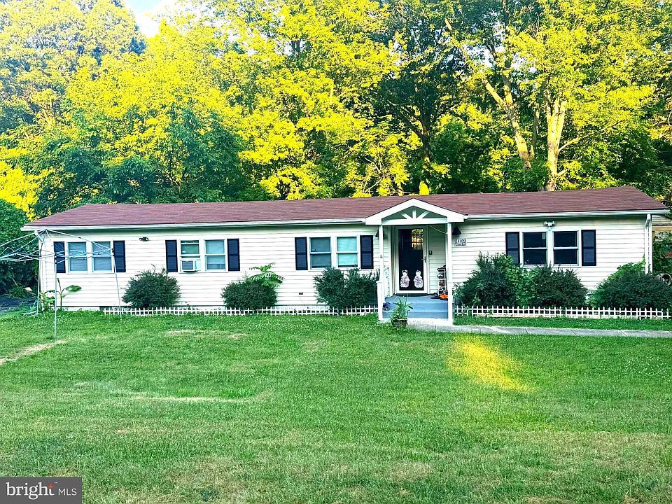 1st image of 14409 Pine Ln