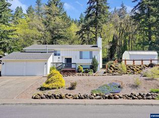 241 Silver Loop, Silverton, OR 97381