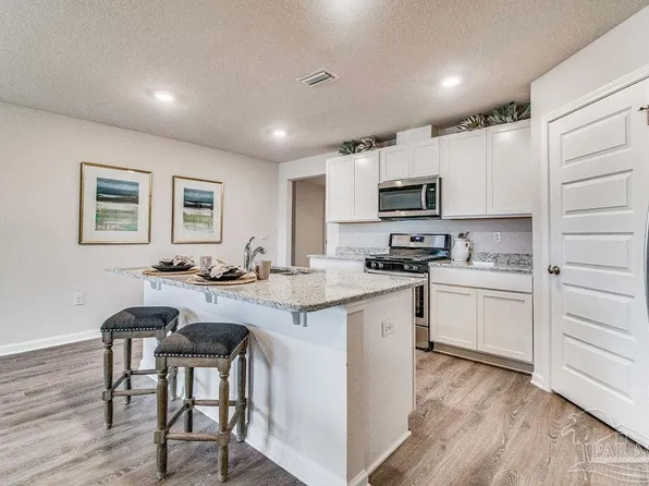 4359 Winged Elm Ct, Pace, FL 32571