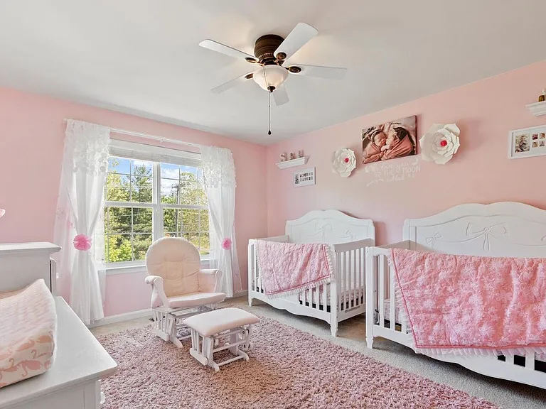 80 Sanctuary Ln — Photo 16
