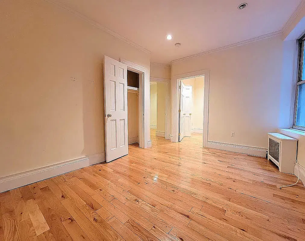 408 West 44th Street — Photo 1