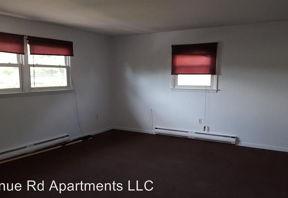 2nd image of 142 Alexander Ave APT A3